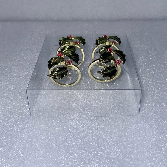 Lenox Christmas 3 Set of 4 Holly Berry Napkin Rings #7156 - Picture 5 of 8